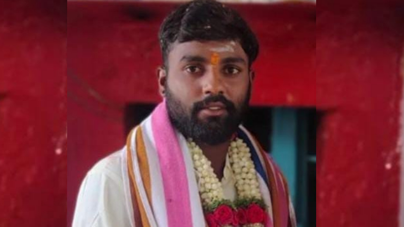 A young man was stabbed in front of the police station in Basavapattana Channagiri