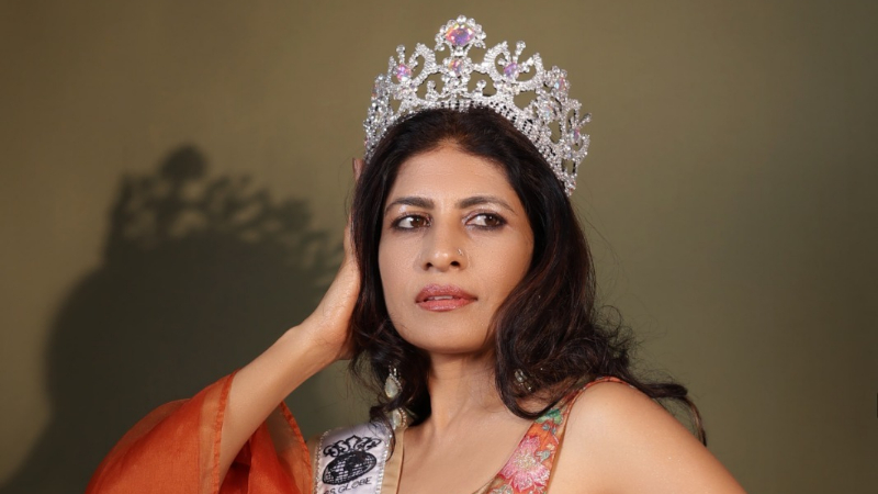 'ಮಿಸೆಸ್ ಗ್ಲೋಬ್ ಕ್ಲಾಸಿಕ್ 2026' ಕಿರೀಟ ಮುಡಿಗೇರಿಸಿಕೊಂಡ ಕನ್ನಡತಿ ಅರ್ಪಿತಾ 15 Arpita Lankesh 1