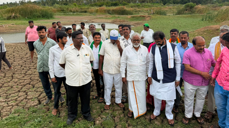 BJP Team Visits Kanakapura Drought Places 2
