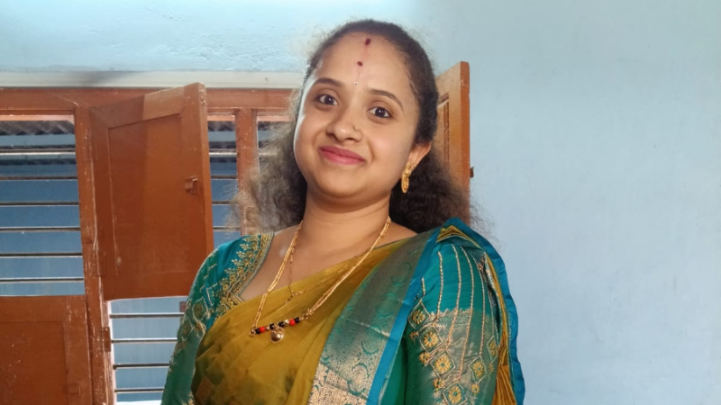 Bengaluru 25 Year Old Teacher Shwetha Dies by Suicide 4 Months After Love Marriage Blames Husband Sister in Law in Death Note