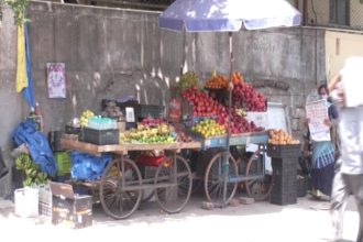 Bengaluru Vendors Return to Footpath 2