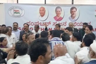 Clash Breaks Out Between Congress Workers at Belagavi Party Office During Leader Selection Meeting 1