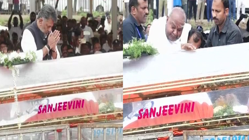 ಮಣ್ಣಲ್ಲಿ ಮಣ್ಣಾದ ಚೆನ್ನಮ್ಮ - ಸಕಲ ಸರ್ಕಾರಿ ಗೌರವಗಳೊಂದಿಗೆ ನೆರವೇರಿದ ಅಂತ್ಯಕ್ರಿಯೆ 12 DK Shivakumar 12