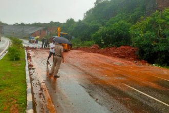 Heavy rains in Honnavar cause landslide on National Highway 66