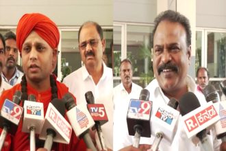 Immadi Siiddharameshwara Swamiji HV Ventakesh Pavagada MLA