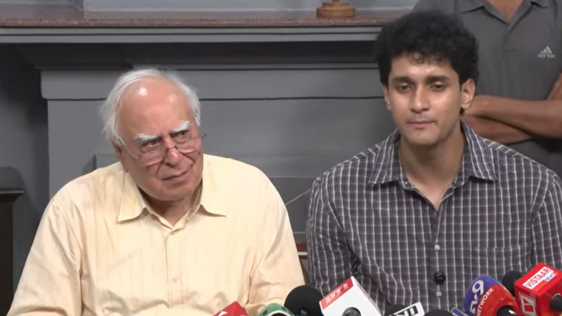 Kapil Sibal Saurav Das CJP Protest