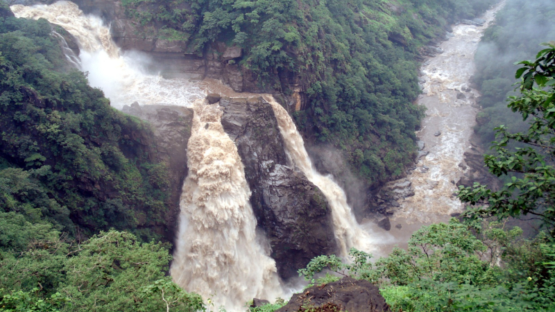 MAGODU FALLS
