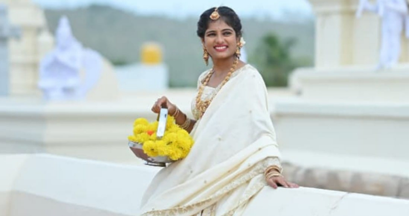 Mysuru Newlywed Woman Dies In road accident