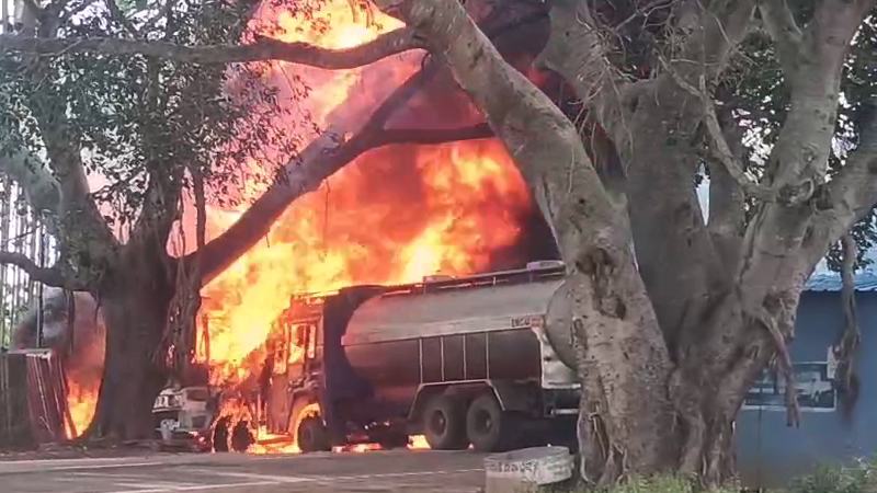 Petrol Tanker lorry 3