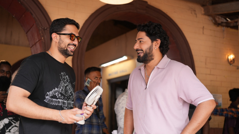 ಪ್ರಣಾಮ್ ಚಿತ್ರದಲ್ಲಿ ಸಹೋದರ ಪ್ರಜ್ವಲ್ ಎಂಟ್ರಿ 9 Prajwal Devaraj and Pranam Devaraj 1