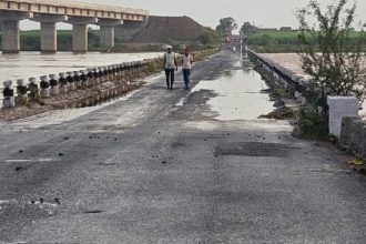Relief for Border Residents Rain Eases in Maharashtra Inflow Drops as 3 Crucial Bridges in Chikkodi Reopen for Traffic