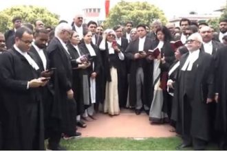 Supreme Court lawyers recite Constitutions Preamble seeking justice for students CJP thanks them