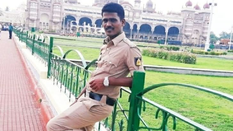 Tragedy in Kalaburagi CAR Police Constable Shoots Self Dead with Service Rifle in Official Vehicle