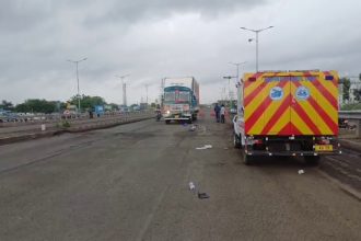 Vijayapura Tractor Lorry Accident