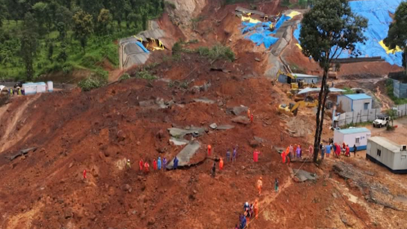 Wayanad Landslide Heavy Rain Disrupts Search Operations for the Missing
