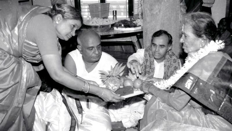 ದೇವೇಗೌಡರ ಬಳಿ 1,000 ರೂಪಾಯಿ ಕೊರತೆಯಾದಾಗ ಒಡವೆ ಗಿರವಿ ಇಟ್ಟಿದ್ದ ಚೆನ್ನಮ್ಮ! 13 chennamma deve gowda 1
