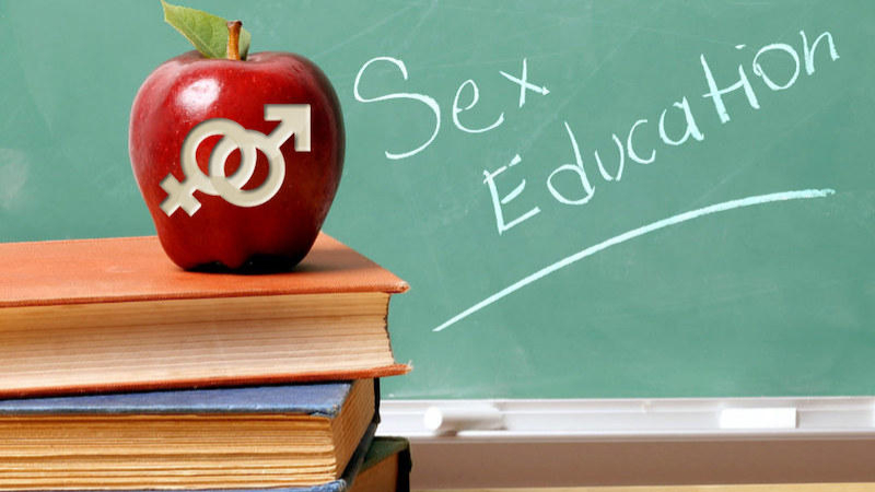 ಶೀಘ್ರದಲ್ಲೇ ಭಾರತಕ್ಕೂ ಬರಲಿದೆ `Sex Education' 18 sex education 2