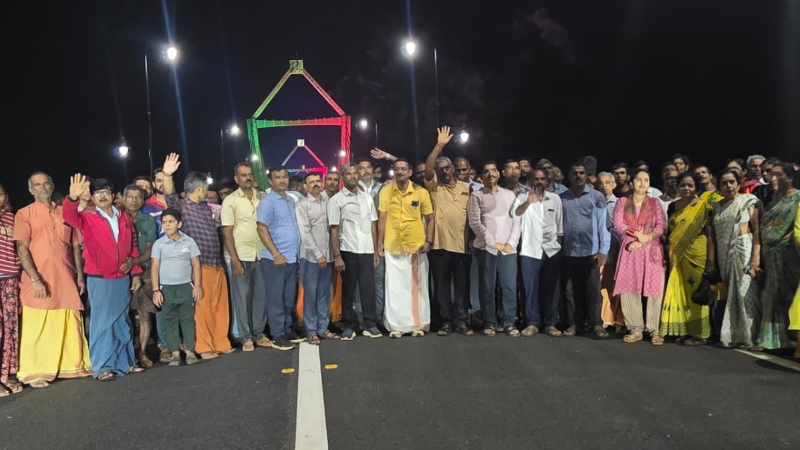ಸಿಗಂದೂರು ಸೇತುವೆಗೆ ಒಂದು ವರ್ಷ – ಪಟಾಕಿ ಸಿಡಿಸಿ ಸ್ಥಳೀಯರ ಸಂಭ್ರಮ
