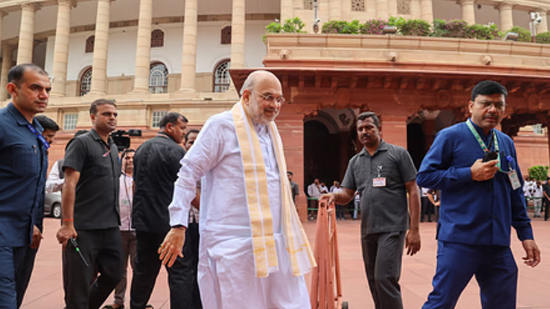ನೀಟ್ ಸೋರಿಕೆ ಚರ್ಚೆಗೆ ಸಿದ್ಧ ಎಂದ ಅಮಿತ್ ಶಾ