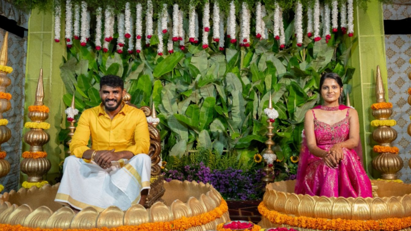 Photo Gallery | ಮದುವೆ ಸಂಭ್ರಮ - ಅರಿಶಿಣದ ಕಳೆಯಲ್ಲಿ ಮಿನುಗಿದ ಚಿಕ್ಕಣ್ಣ ಜೋಡಿ 15 Chikkanna Haldi Photos 1