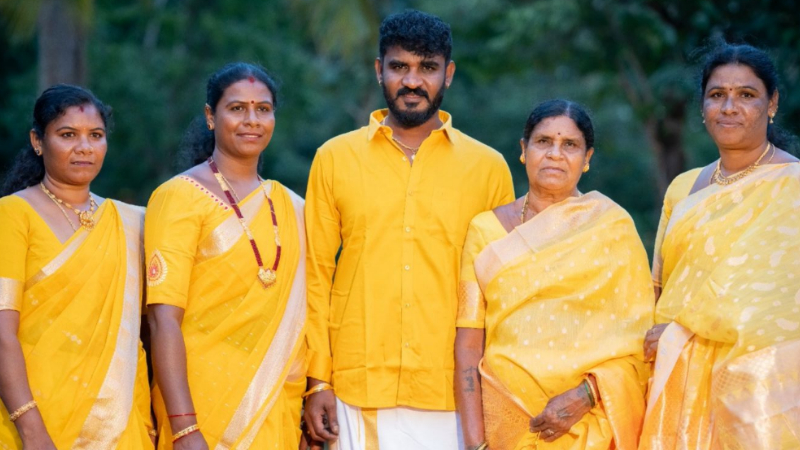 Photo Gallery | ಮದುವೆ ಸಂಭ್ರಮ - ಅರಿಶಿಣದ ಕಳೆಯಲ್ಲಿ ಮಿನುಗಿದ ಚಿಕ್ಕಣ್ಣ ಜೋಡಿ 20 Chikkanna Haldi Photos 3