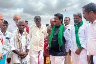 Chitradurga T Raghumurthy Drought Visit