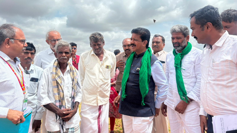 Chitradurga T Raghumurthy Drought Visit