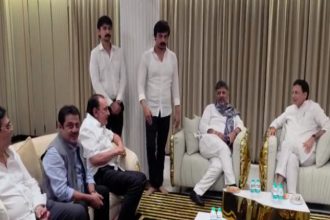 Congress High Command Steps In DK Shivakumar and Surjewala Meet M Krishnappa and Priya Krishna to Resolve Discontent