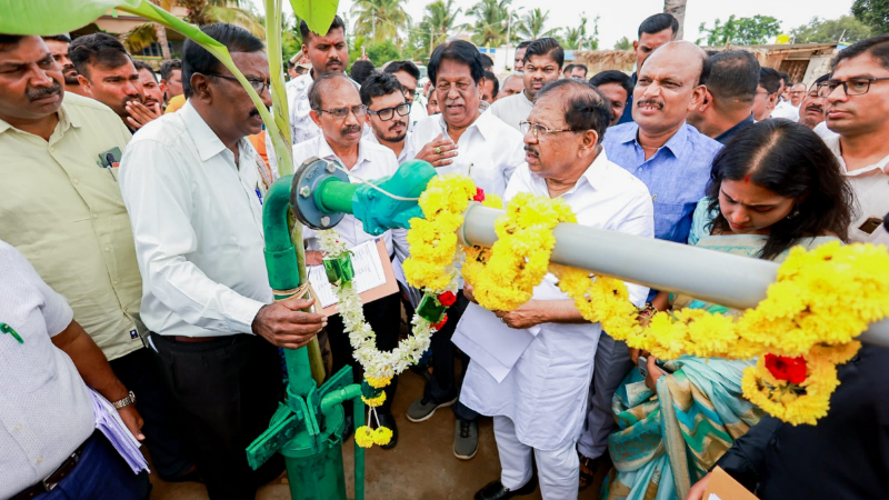 G Parameshwar Gubbi Drought Site Visit