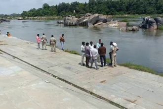 Hampi Tungabhadra River Mother Daughter Missing