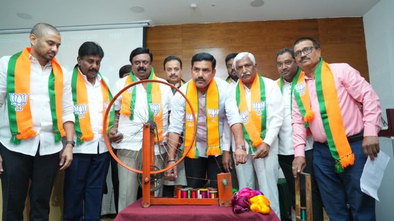 Handloom Day Vijayendra celebration 3