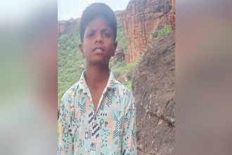 Hassan Son Suicide for not giving Mobile copy