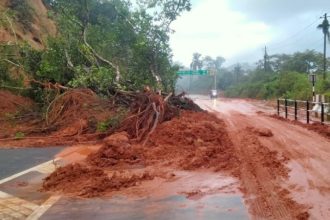 Hill collapse on Mangaluru to Sringeri highway