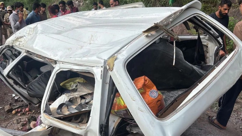 Jammu Kashmir Poonch Car Fell Into Ditch 6 Dead