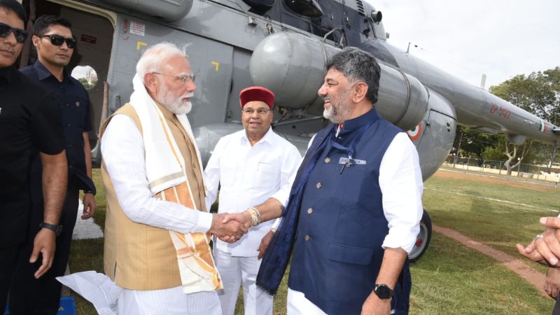 ಸಾಂಸ್ಕೃತಿಕ ನಗರಿ ಮೈಸೂರಿಗೆ ಆಗಮಿಸಿದ ಮೋದಿ 10 Modi in Mysuru 4
