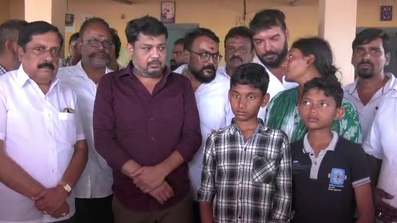 ಹನೂರು ಎನ್ಕೌಂಟರ್ ಕೇಸ್ - ಮೃತ ಮೂವರ ಕುಟುಂಬಗಳಿಗೆ ತಲಾ 1 ಲಕ್ಷ ರೂ. ಪರಿಹಾರ ವಿತರಣೆ 10 Sunil Bose