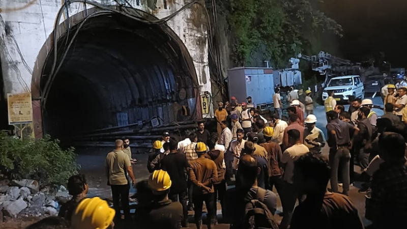 Uttarakhand Chamoli Water Debris Enter Tunnel