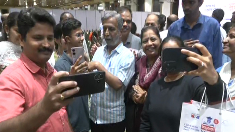 ʻಪಬ್ಲಿಕ್ ಟಿವಿ ವಿದ್ಯಾಮಂದಿರʼ - ಮೊದಲ ದಿನ ಭರ್ಜರಿ ರೆಸ್ಪಾನ್ಸ್, ಸ್ಥಳದಲ್ಲೇ ಹಲವರಿಗೆ ಉದ್ಯೋಗಾವಕಾಶ 13 Vidhya Mandira 3