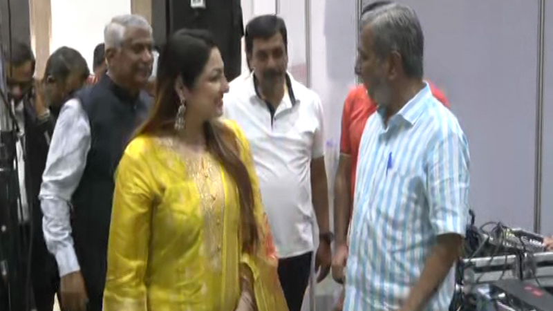 ʻಪಬ್ಲಿಕ್ ಟಿವಿ ವಿದ್ಯಾಮಂದಿರʼ - ಮೊದಲ ದಿನ ಭರ್ಜರಿ ರೆಸ್ಪಾನ್ಸ್, ಸ್ಥಳದಲ್ಲೇ ಹಲವರಿಗೆ ಉದ್ಯೋಗಾವಕಾಶ 14 Vidhya Mandira 4