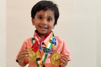 chanting hanuman chalisa in 3 minutes 4 year old boy name enters in india book of records