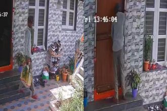 gold jewellery worth rs 1 42 crore stolen from pdo couples house in shivamogga