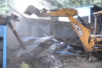 k.r. market footpath encroachment clearance