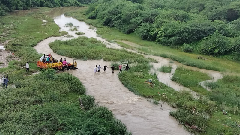 kamalavathi river funeral issue