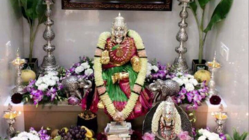 ಶ್ರಾವಣದ ಪ್ರತಿ ಶುಕ್ರವಾರವೂ ಲಕ್ಷ್ಮೀ ಪೂಜೆ ಮಾಡೋದು ಯಾಕೆ? - ಏನಿದರ ಮಹತ್ವ? 21 lakshmi pooja