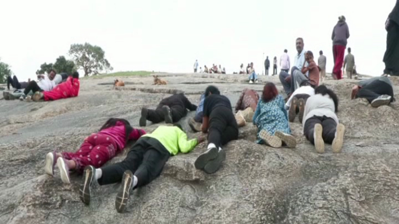 save lalbagh walkers protest hugging rocks