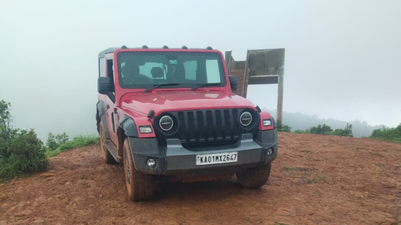 thar vehicle of tourists seized in ranijari in mudigere taluk