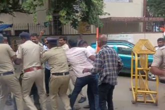 youth congress workers staged a protest and attempted to lay siege to the bjp state headquarters in malleswaram