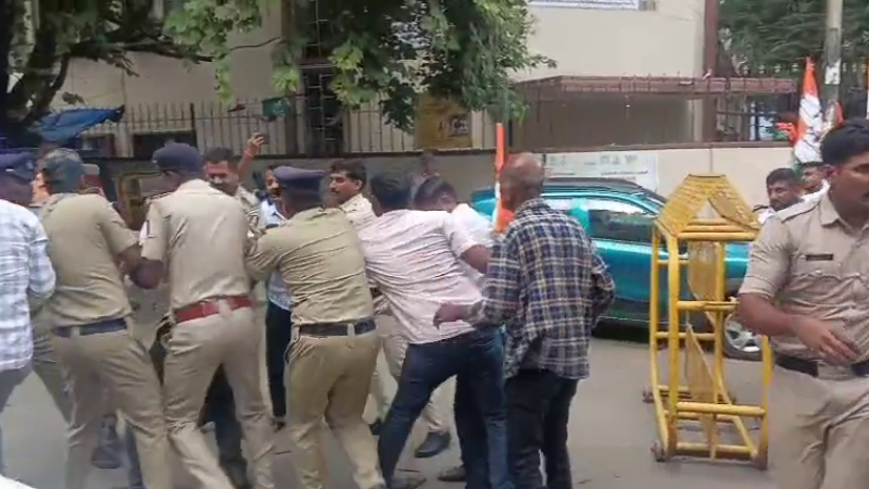 youth congress workers staged a protest and attempted to lay siege to the bjp state headquarters in malleswaram