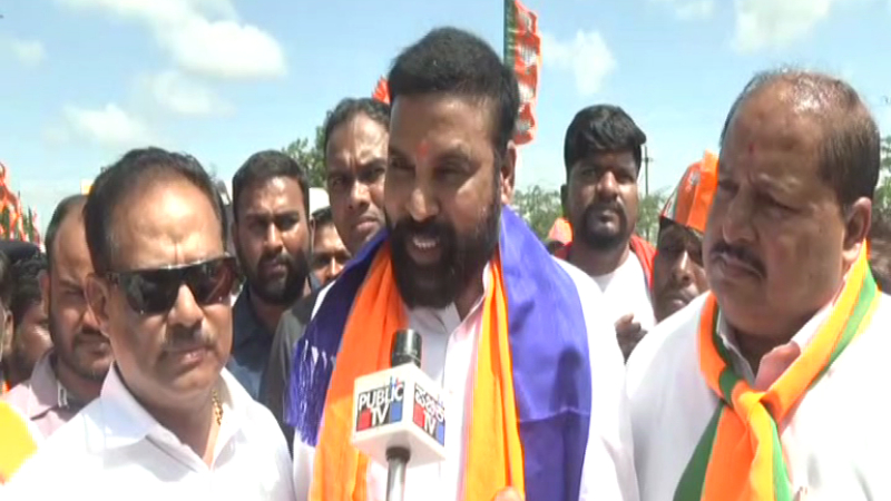 B Sriramulu