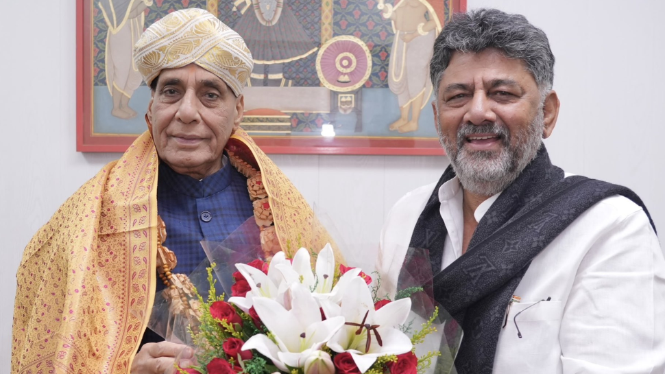 ಬೆಂಗಳೂರಿನ ಅಭಿವೃದ್ಧಿ ಯೋಜನೆಗಳಿಗೆ ರಕ್ಷಣಾ ಜಮೀನು, ಅನುಮತಿಗೆ ಸಿಎಂ ಡಿಕೆಶಿ ಮನವಿ
